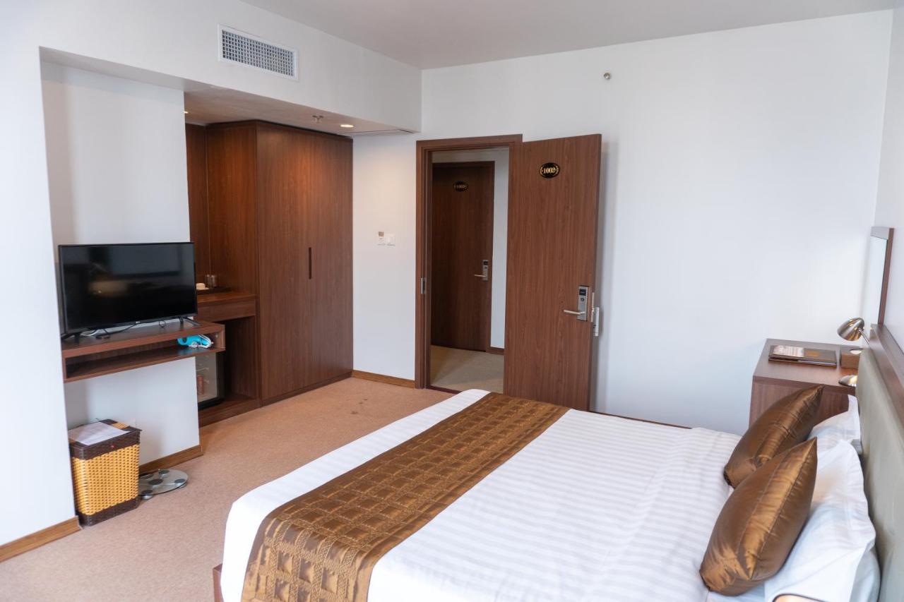 Imperial Boat Hotel Hai Phong Exterior foto